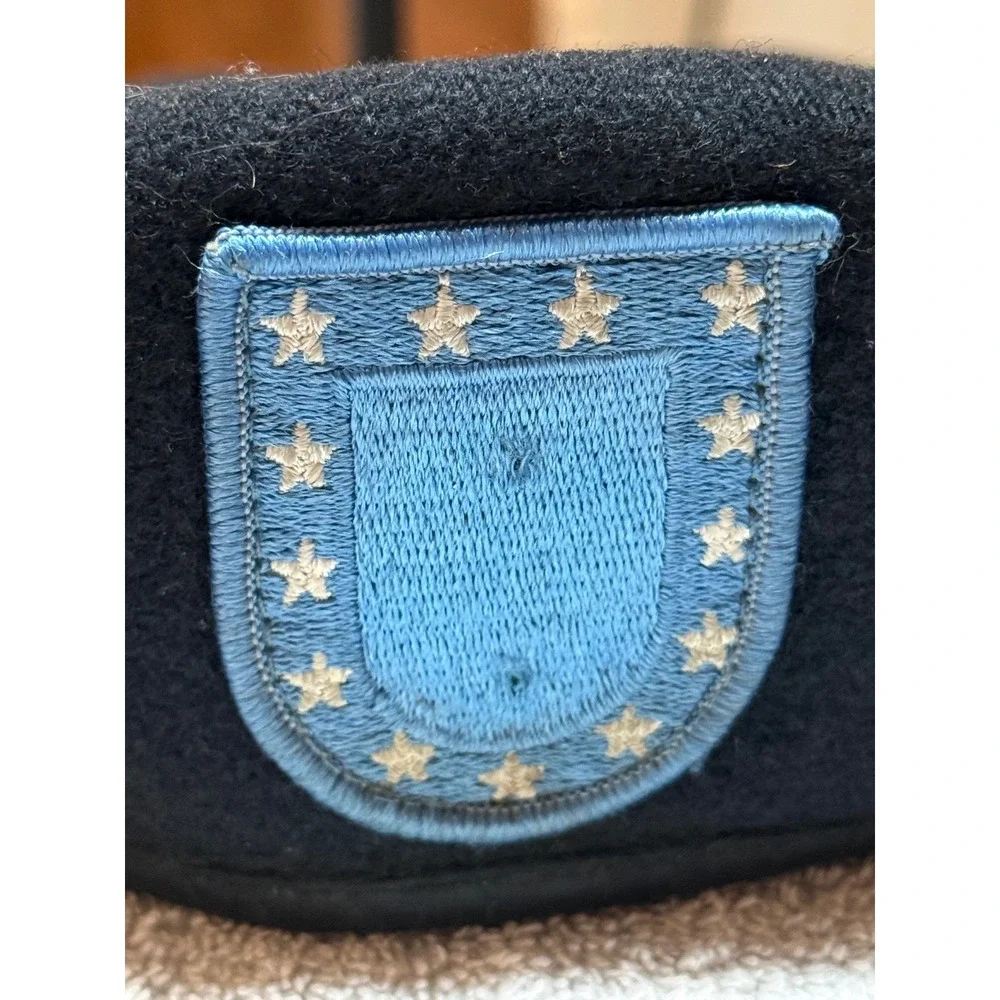 US Army Black Wool Beret Hat Size 7 3/8 DA Flash Patch 2002 Issue